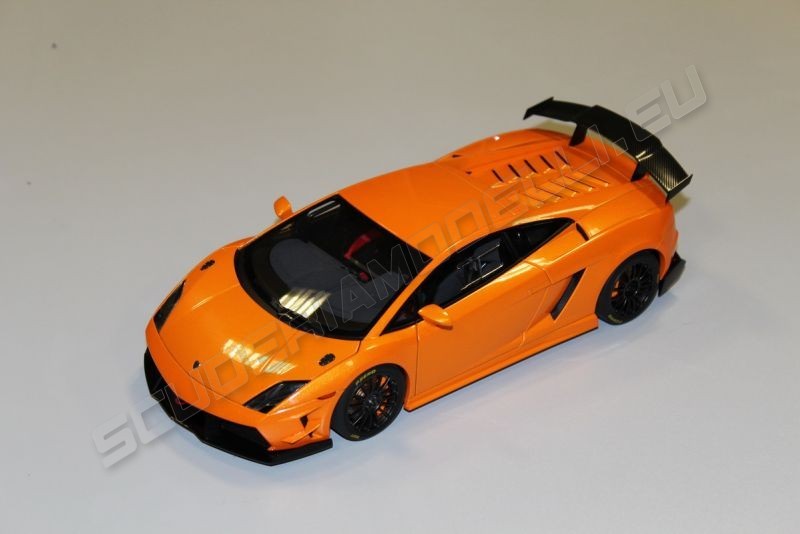 日本最大級 AUTOart Orange, Lamborghini Wheels (ランボルギーニ) Lamborghini Gallardo  LP560-4 Super Optional Trofeo Metallic LP560-4, 1/18 Gallardo Orange  AA74688 ミニカー ダ