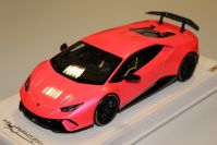 MR Collection  Lamborghini Lamborghini Huracan Performante - PINK GLOSS MET - Pink Gloss