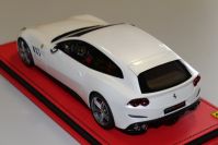 MR Collection 2016 Ferrari Ferrari GTC4 LUSSO - BIANCO ITALIA - White