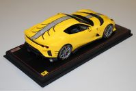 MR Collection  Ferrari Ferrari 812 Competizione - GIALLO TRISTRATO Yellow Tristrato / Carbon