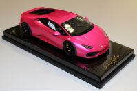 MR Collection  Lamborghini Lamborghini Huracán - PINK FLASH - #01/33 Pink Flash