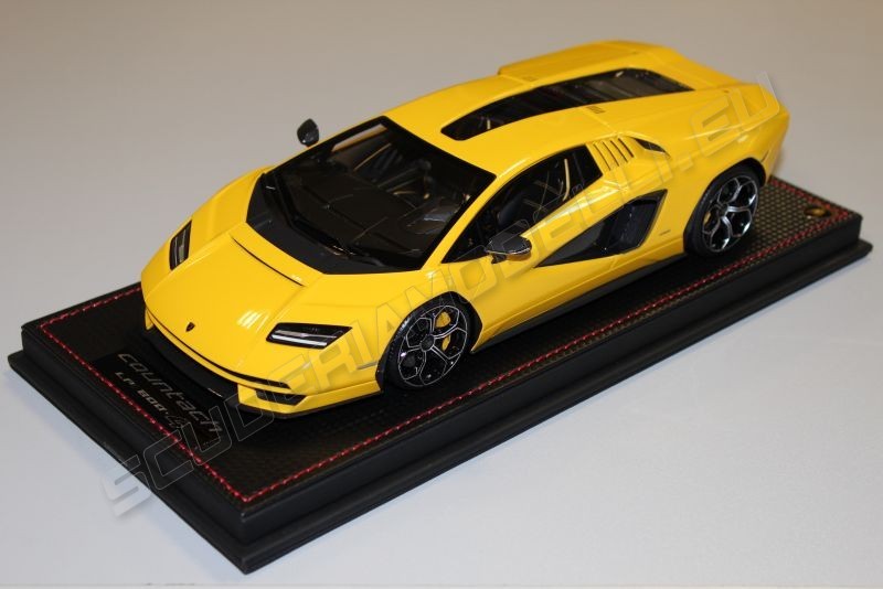 MR Collection  Lamborghini Lamborghini Countach LPI 800-4 - GIALLO - Yellow