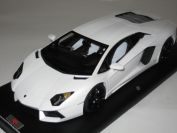 MR Collection 2011 Lamborghini Lamborghini Aventador LP700-4 - CANOPUS WHITE - Canopus White Matt