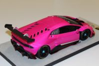 LookSmart Models 2015 Lamborghini Lamborghini Huracan LP620-2 - ST - PINK FLASH Pink Flash