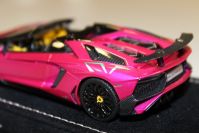 Looksmart 2015 Lamborghini 43 Lamborghini Aventador SV - PINK FLASH - Big Italian Flag Pink Flash