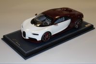 Bugatti Chiron - RED CARBON / GLACIER - [sold out]