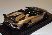 MR Collection  Lamborghini Lamborghini Aventador SVJ Roadster - ORO ZENAS - Gold