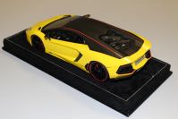 MR Collection  Lamborghini Lamborghini Aventador LP700-4 Pirelli - GIALLO SPICA - Yellow