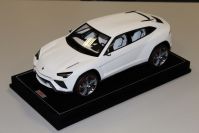 Lamborghini URUS - WHITE ISIS MATT - [sold out]